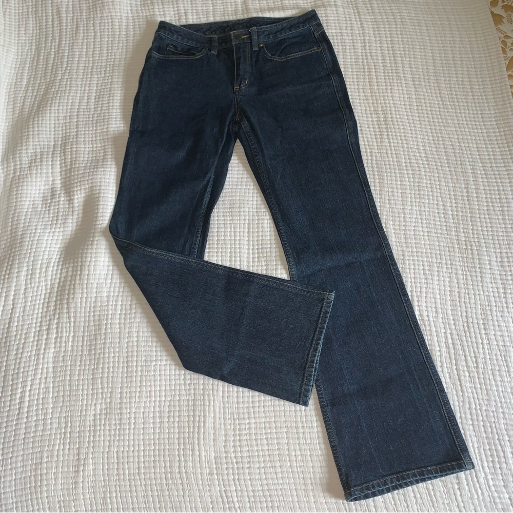 Duluth Trading Co. boot cut jean Sz 8